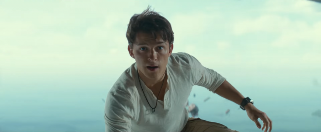 Tom Holland en tant que Nathan Drake dans le film Uncharted (2022)