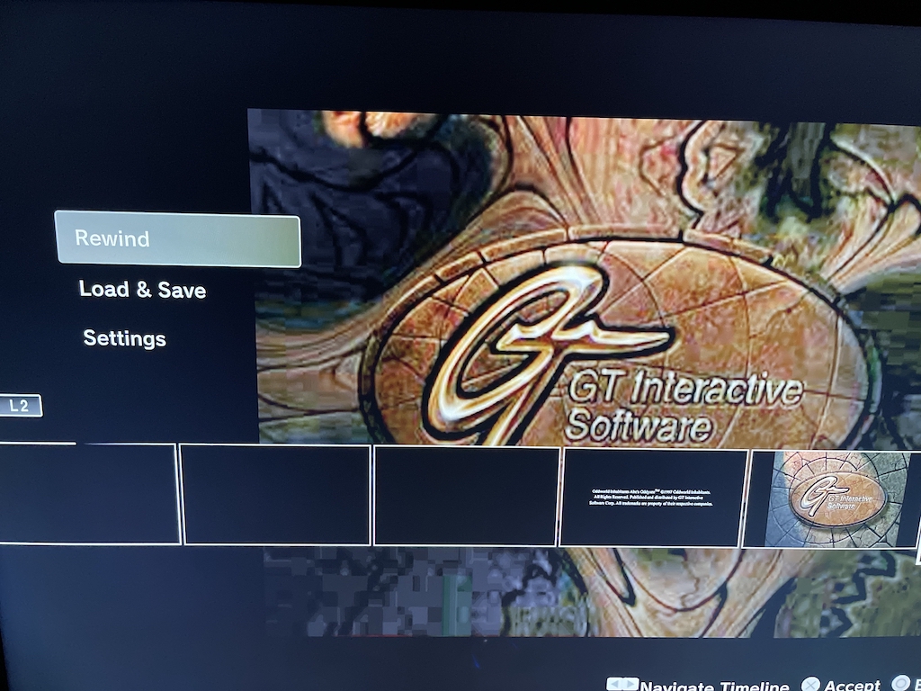 Rewind et fonctionnalités de sauvegarde disponibles dans les menus d'émulation PS1.